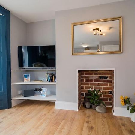 Stunning 3 Bed Home, 5 Mins From Margate Beach Bagian luar foto